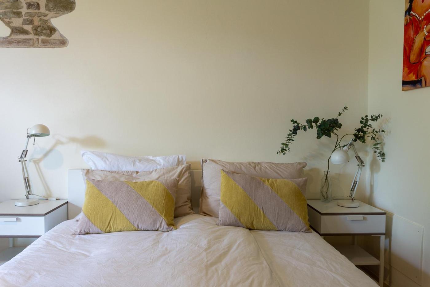 Rosa Nel Pozzo Apartments And B&B San Pietro  ภายนอก รูปภาพ